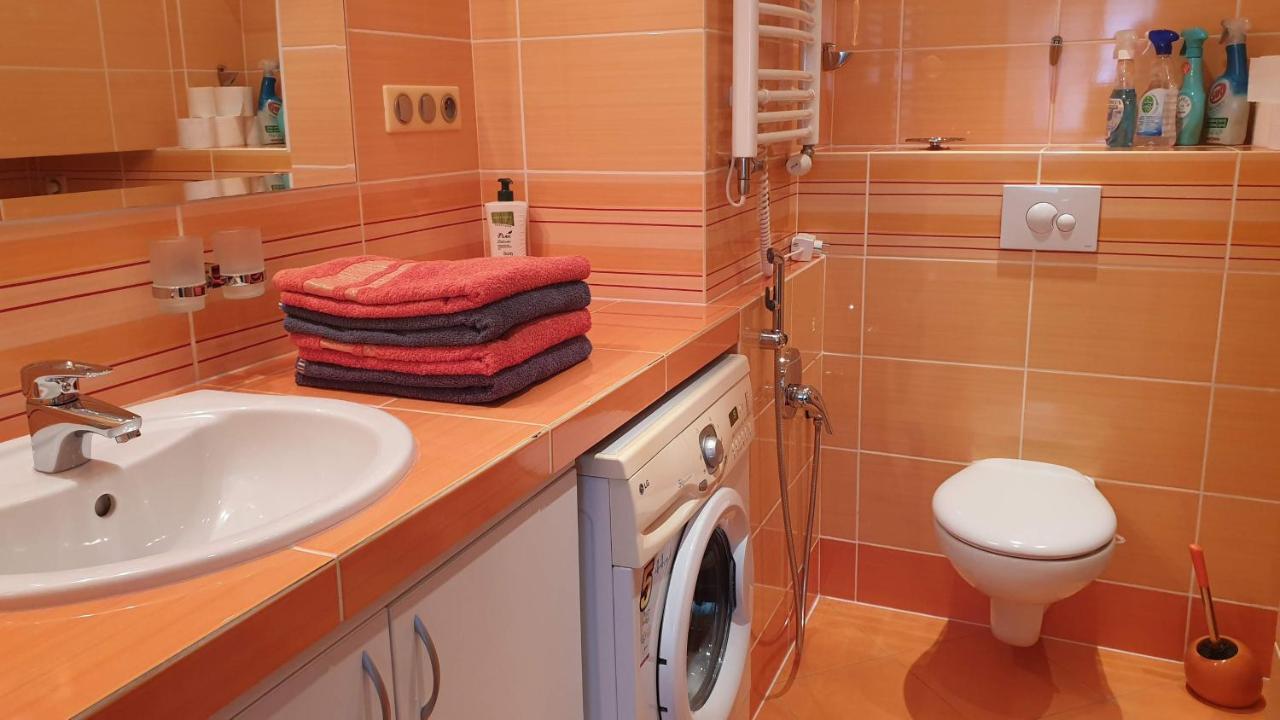 Raisova Apartment *